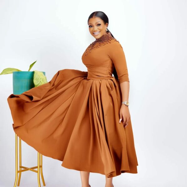D5750 Ladies Spring African Half Sleeve Solid Color Midi Dress